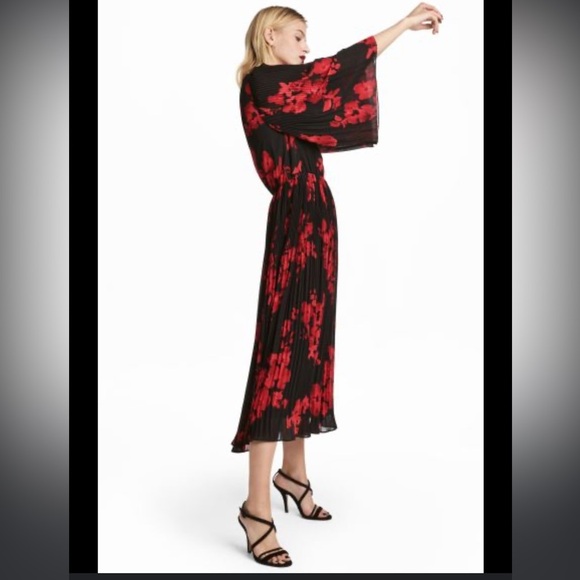 NWOT H&M Chiffon Red & Black Floral  Poppy Pleated Midi Dress Women Size 6 US - Picture 5 of 12